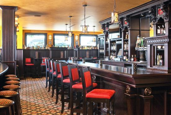 Paddy's Irish Pub and Restaurant